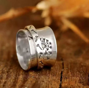 Dandelion Spinner Ring - Q y o r a 